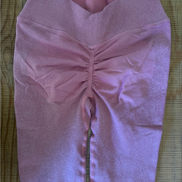 Bombshell Sportswear Dusty Pink Activewear Set - Picture 9 of 11